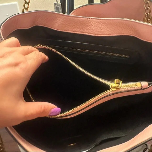 Love Moschino Dusty Rose Shoulder Bag - Picture 9 of 15